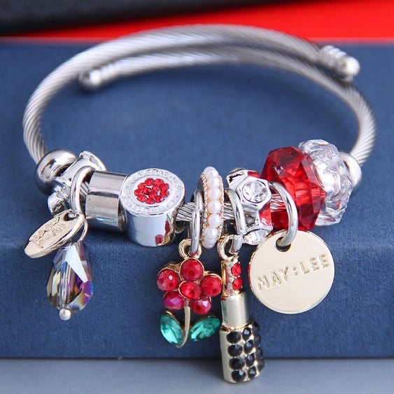 Sweet pendant bracelet